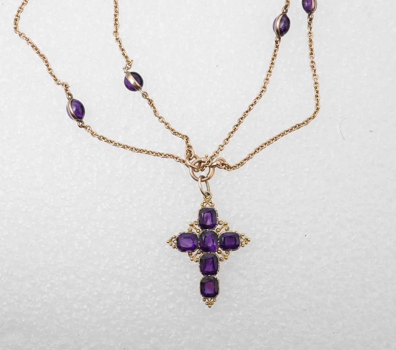 A gold and amethyst pendant, 19th century/early 20th century